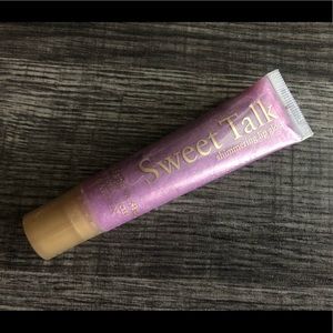 NEW Victoria’s Secret Shimmering Lip Gloss